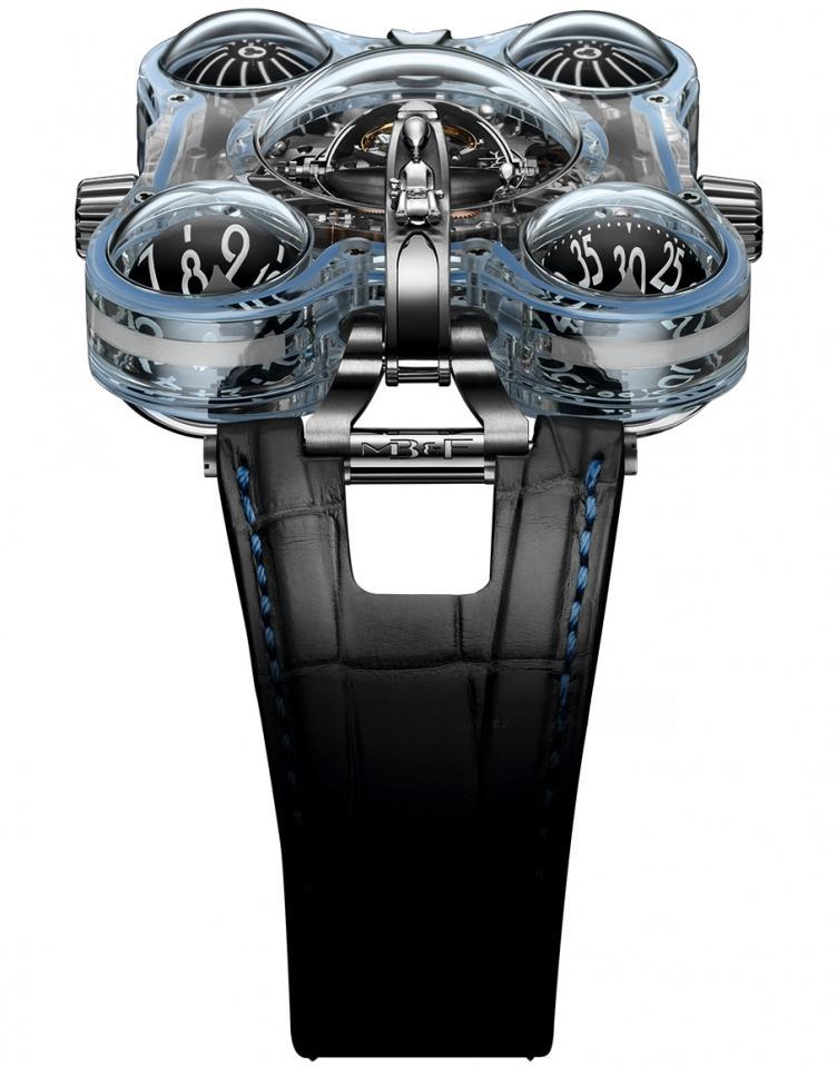 （Sapphire crystal with luminescent details）